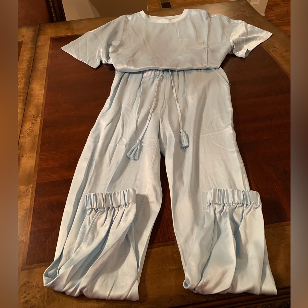Badgley Mischka Luxury Blue Silk Lounge Set - Picture 14 of 14